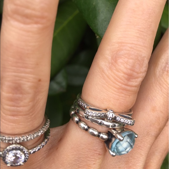 Authentic Pandora Bow Ring - Picture 2 of 8