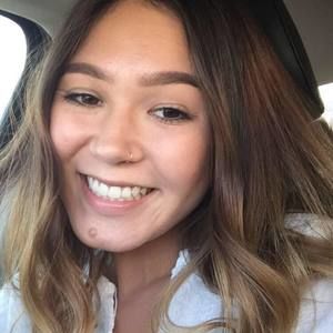 Meet your Posher, Madeline