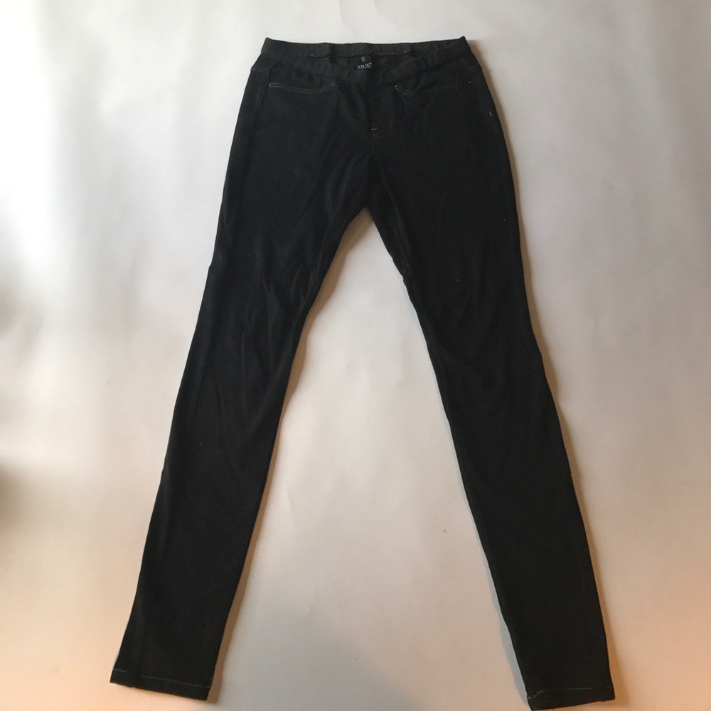 HUE Skinny black Jean Leggings