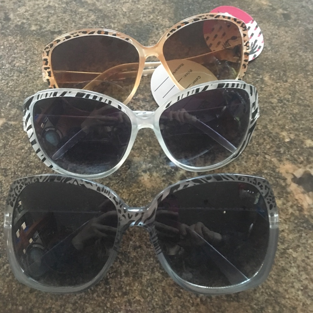 Sunglasses bundle.