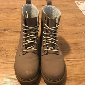 Divided combat Boots