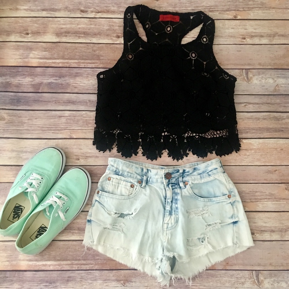Bullhead High Waist Shorts