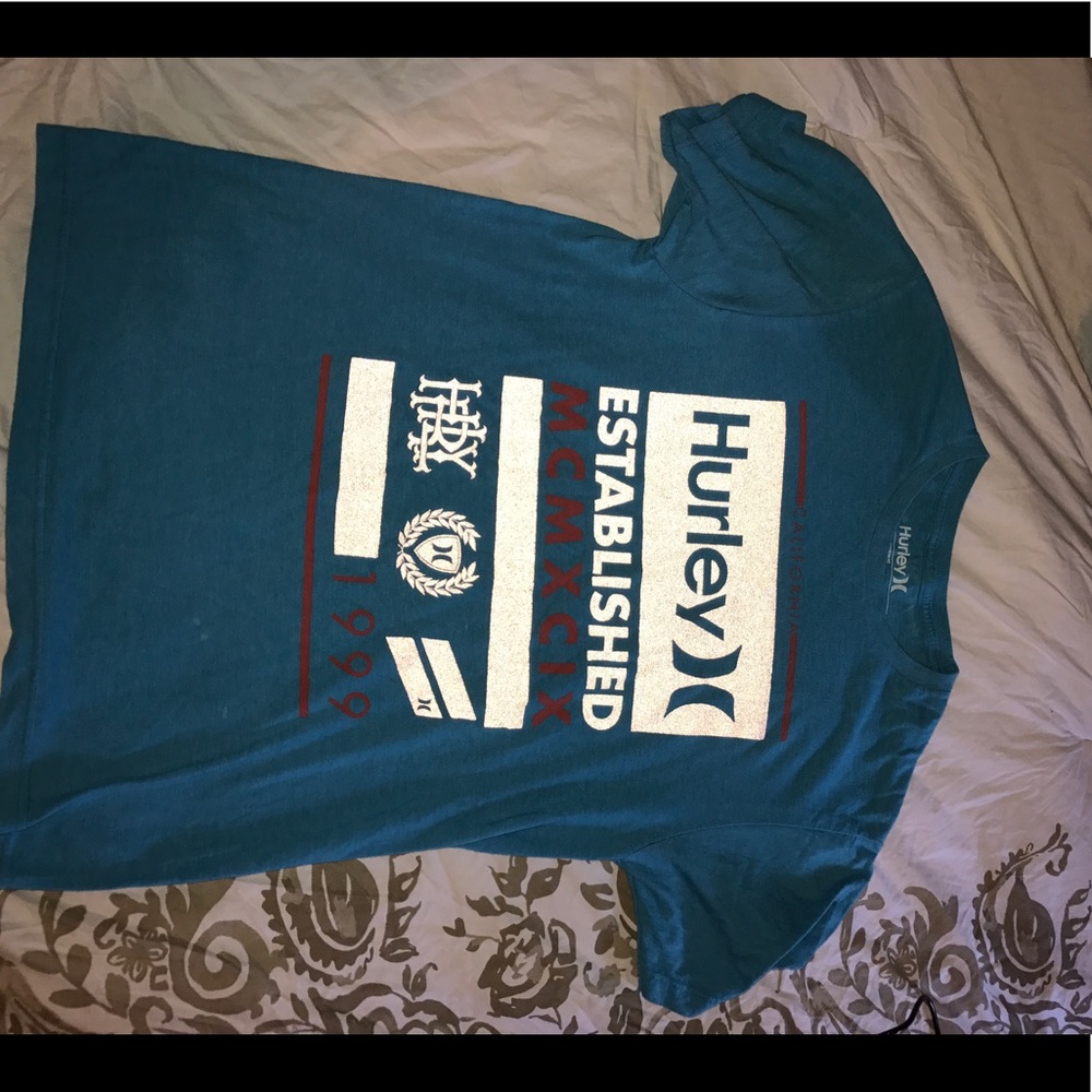 Hurley t-shirt !