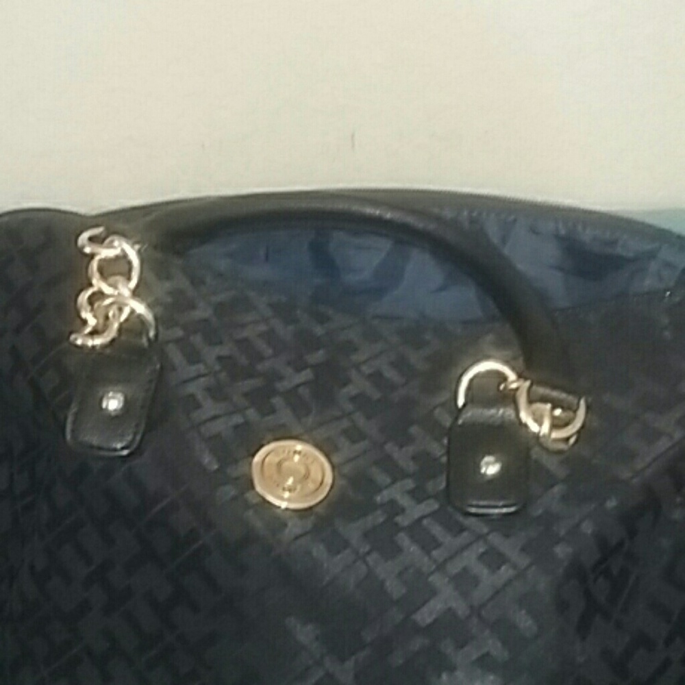 Tommy Hilfiger bag