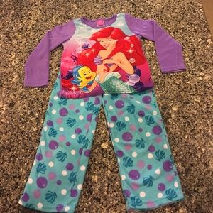 Girls Ariel two piece fleece pajamas, 6