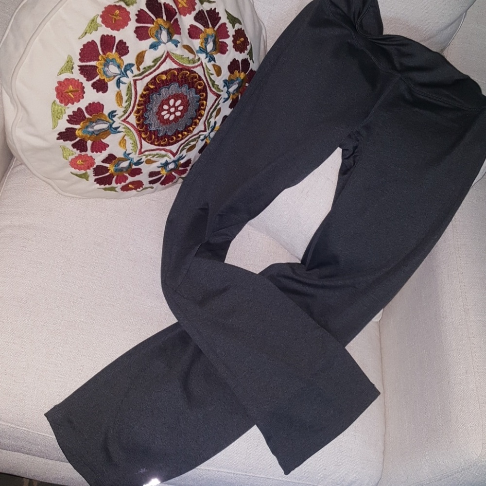 EUC - Reebok Yoga/workout pants (XS)