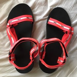 VS PINK sandals