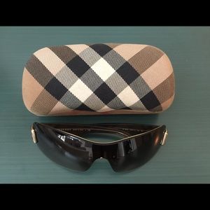 Women's Burberry sunglasses