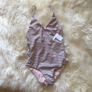 Acacia Florence Fullpiece in Cape Cod