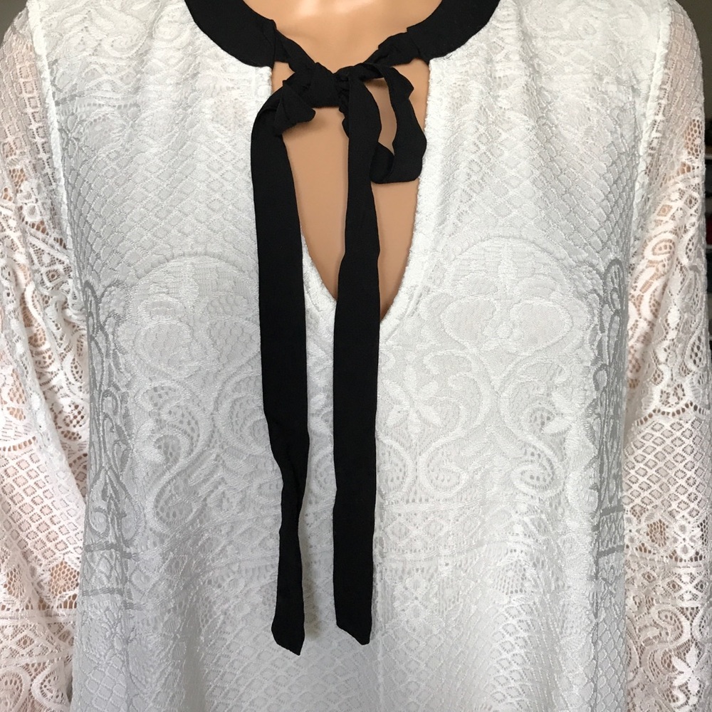🔥 2xHP! Mimi Chica Tunic Top 🔥 - Picture 3 of 5