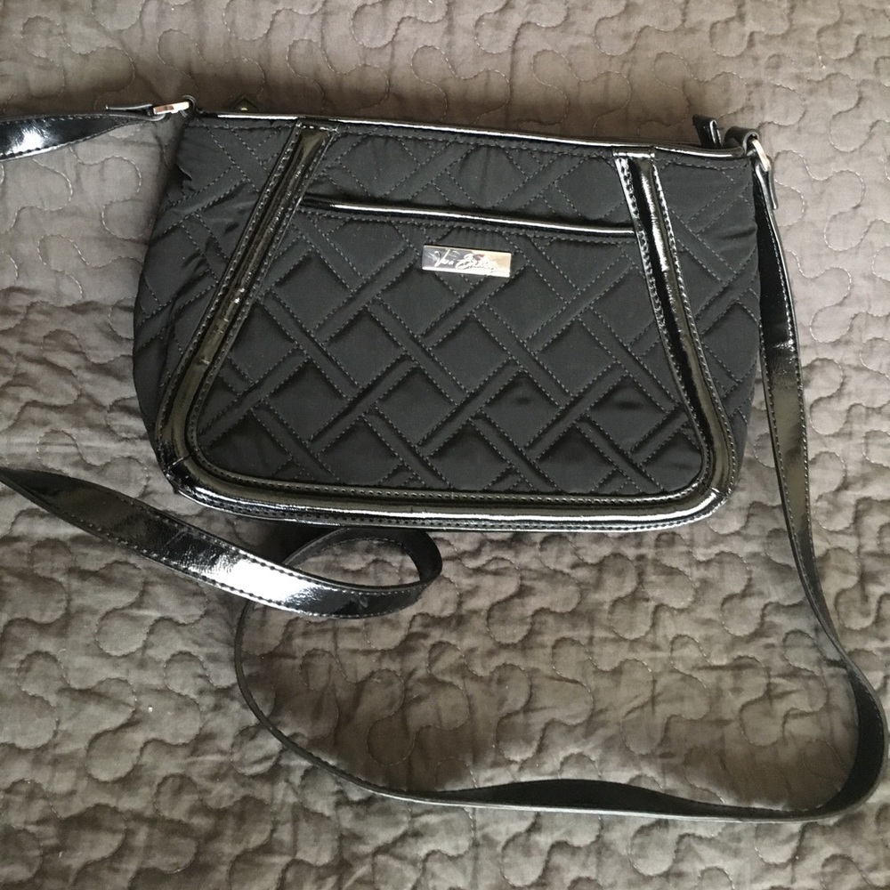 Vera Bradley basic black sm trapeze purse used 1x