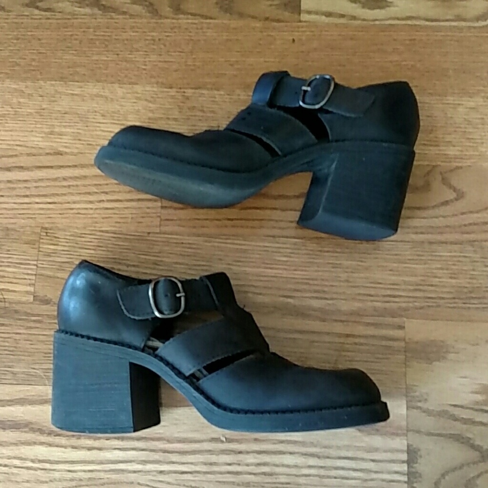 Vintage cut-out booties