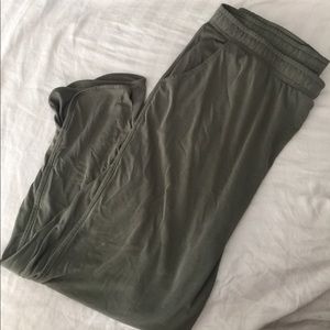 American eagle pants