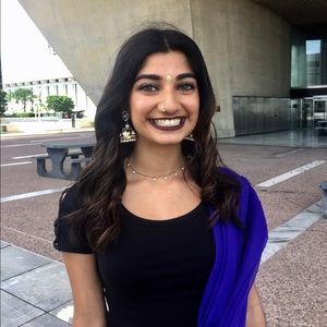 Meet your Posher, Shruthi