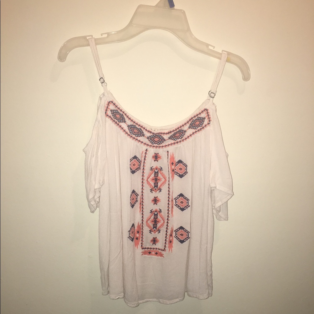 White open shoulder top with crotchet design