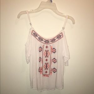 White open shoulder top with crotchet design