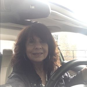 Meet your Posher, Lisa