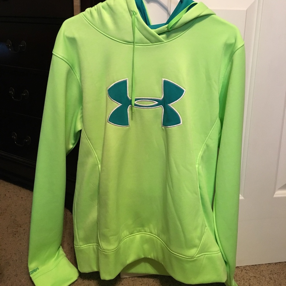 Under amour sweatshirt