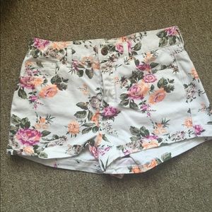 White Floral High-Waisted Shorts