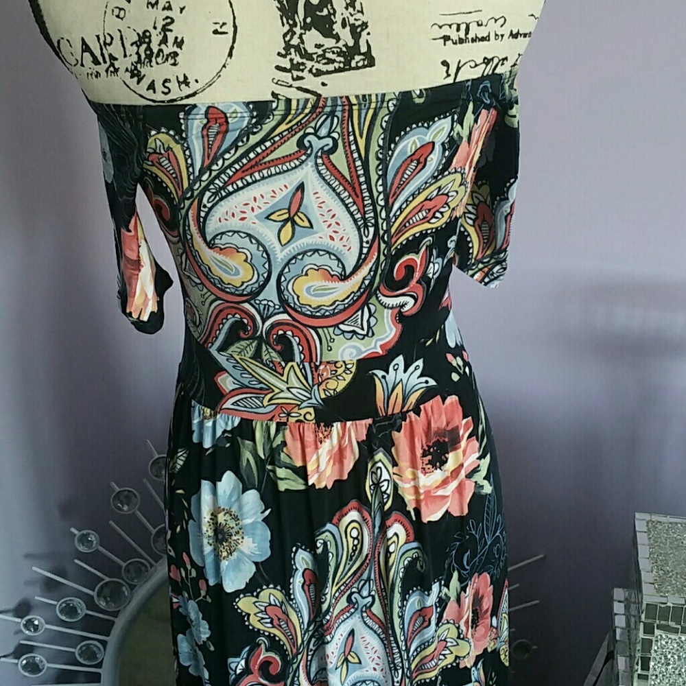▪️last 2▪️floral maxi▪️ - Picture 7 of 8