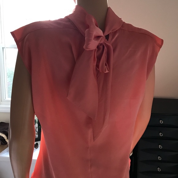 🎉🎉sold!!🎉🎉New York and CO Satin Blouse - Picture 3 of 3