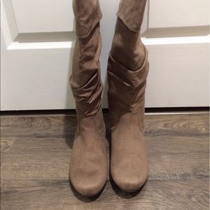 AE Brown Suede Knee High Boots Size 8 NWOT