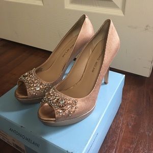 Rose gold Antonio Melani Heels