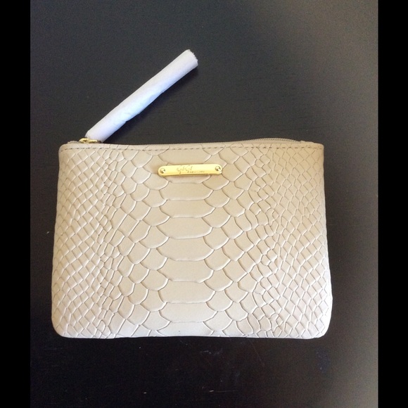 GiGi New York small pouch. BRAND NEW!! - Picture 2 of 4