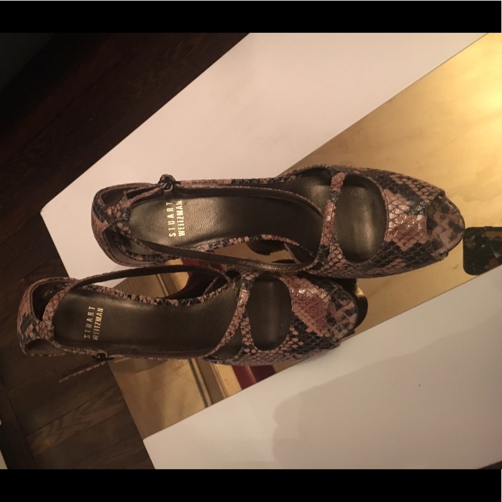 Stuart Weitzman sandals snakeskin