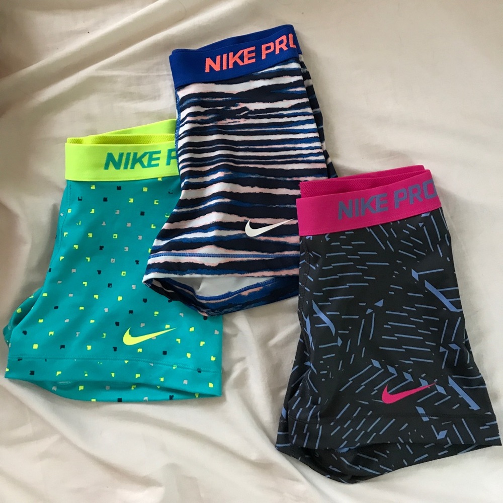 NIKE PRO SHORTS (all)