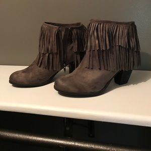 Not Rated Gray Fringe/Chain boogie