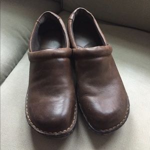B.O.C brown clogs