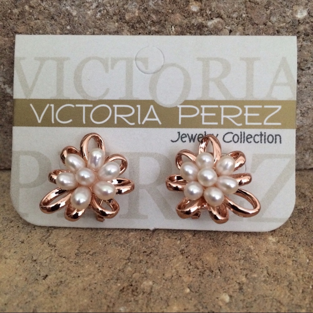 Vintage Stud Earrings