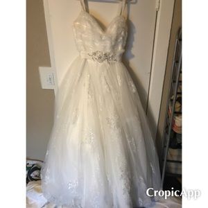 Maggie Sottero Style Jayla Wedding Dress Size 12