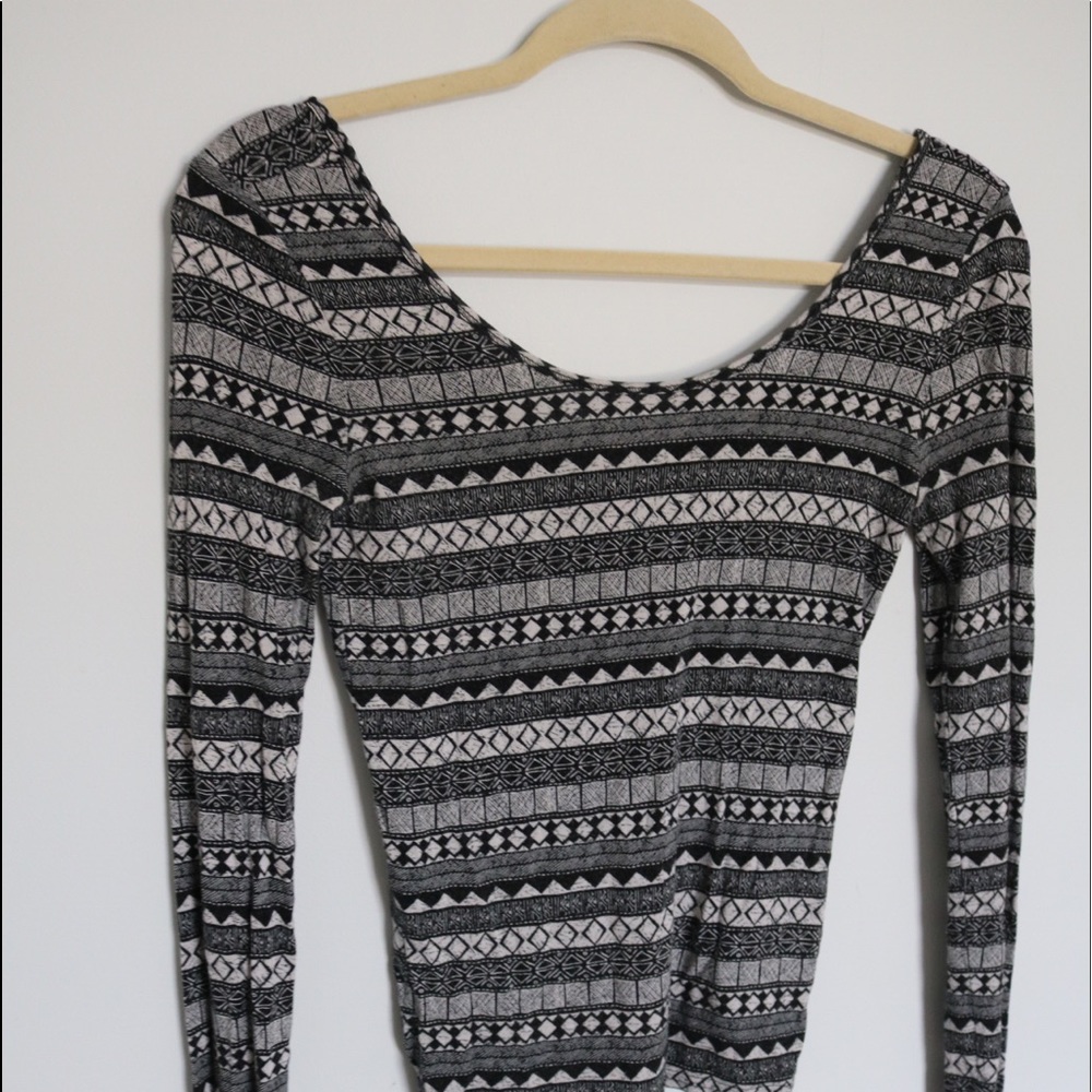 2 Long Sleeve Pattern Crop