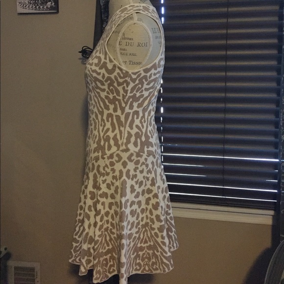 RVN White & Gold Leopard Fit and Flare Dress - L - Picture 2 of 4