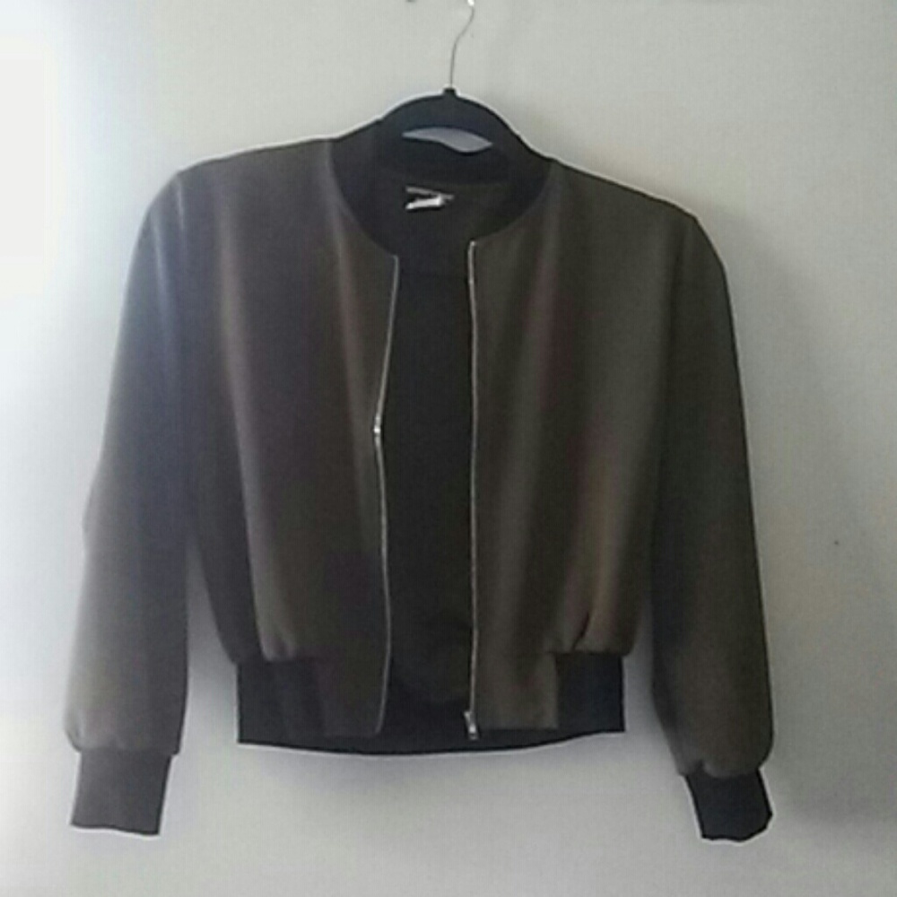 Thin mini bomber jacket