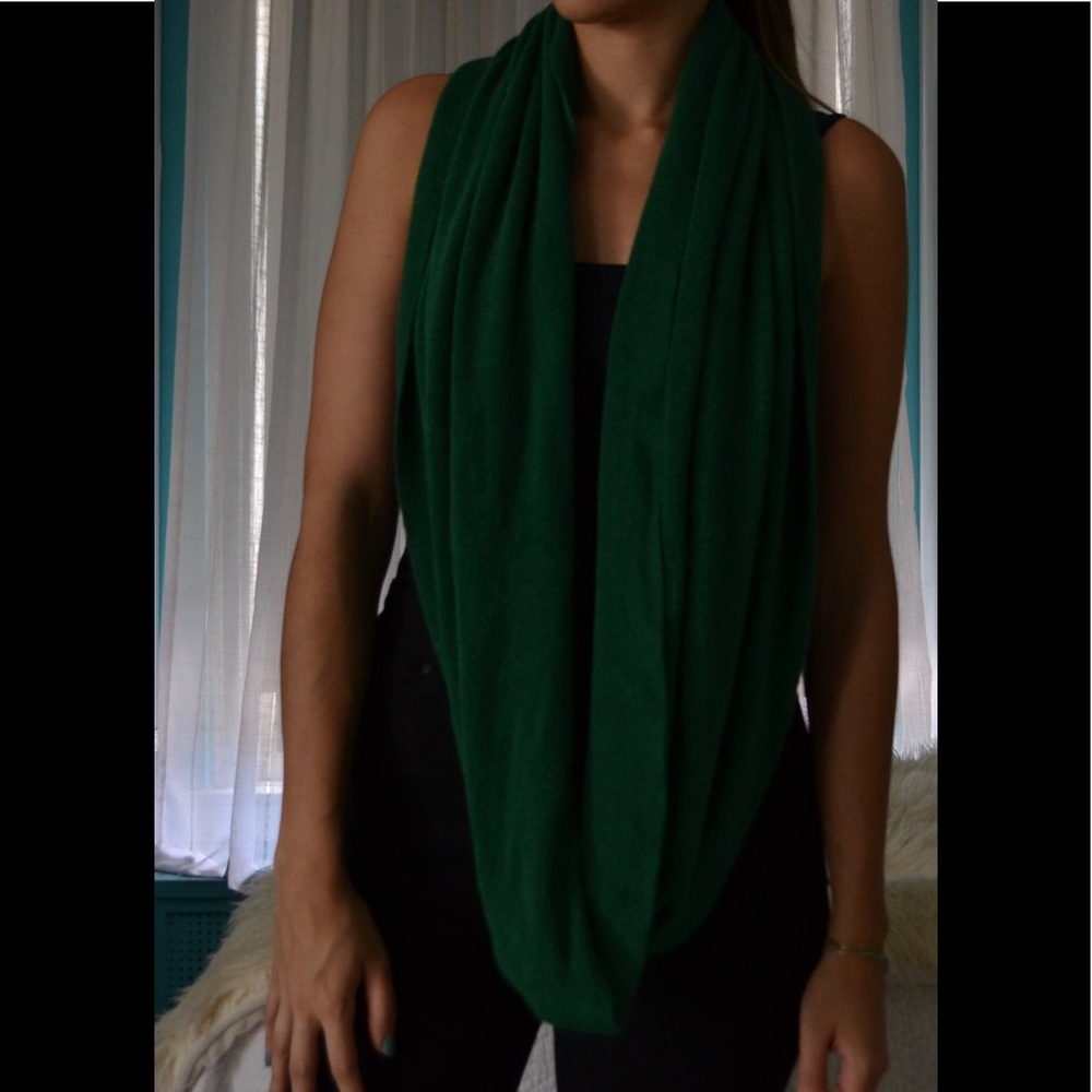 Rikka cashmere circle scarf