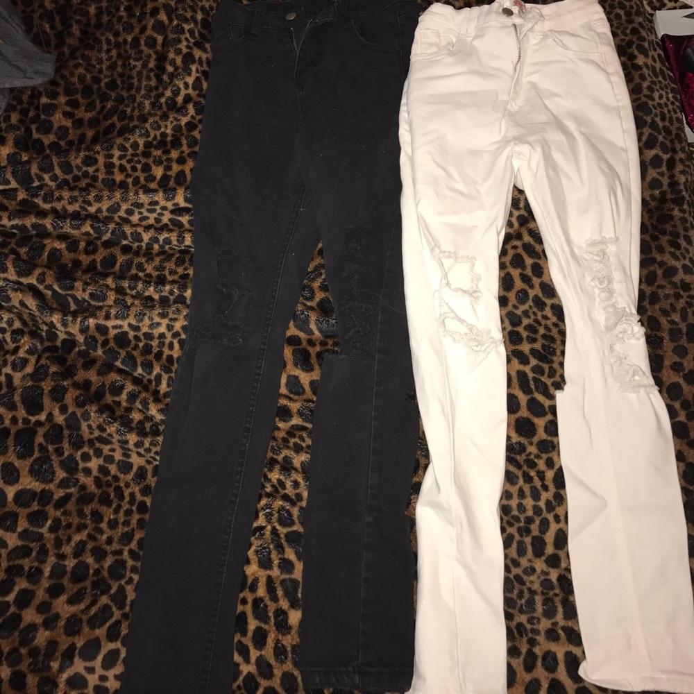 2 pairs of ripped skinny jeans