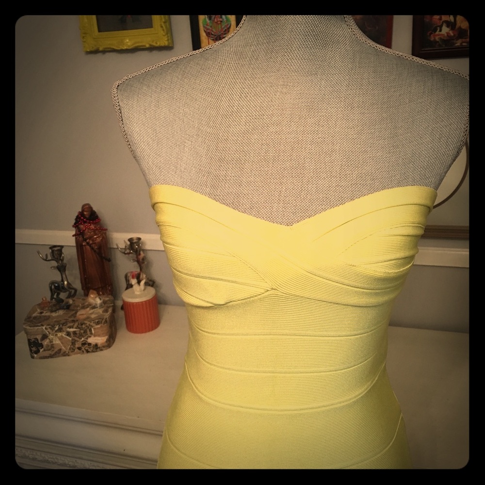✂️✂️ Herve Leger yellow strapless bandage dress