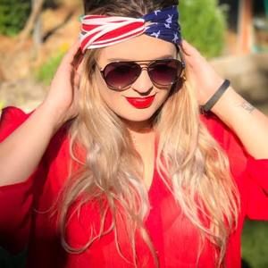 Meet your Posher, Ali