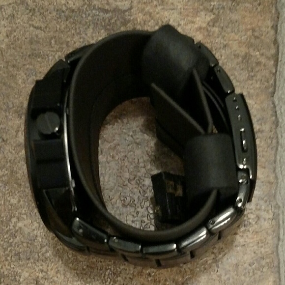 Armani Exchange Watch - Picture 7 of 8