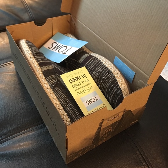 🚫SOLD🚫New in Box TOMS Palmera Espadrilles - Picture 2 of 3