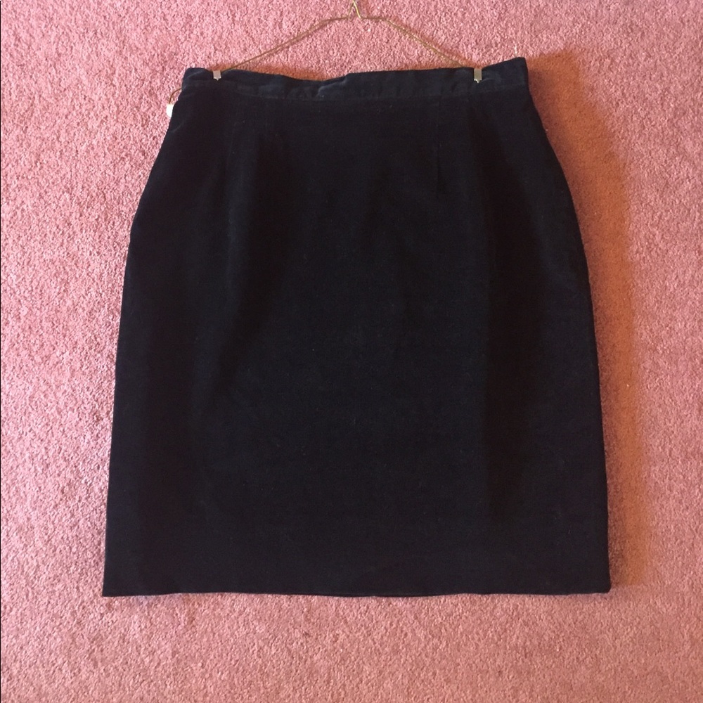 Kashima Kosaki Black Velvet Skirt