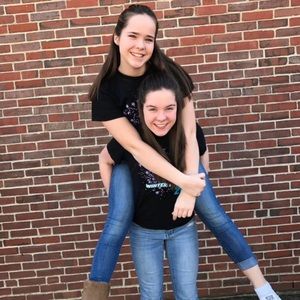 Meet your Posher, Molly