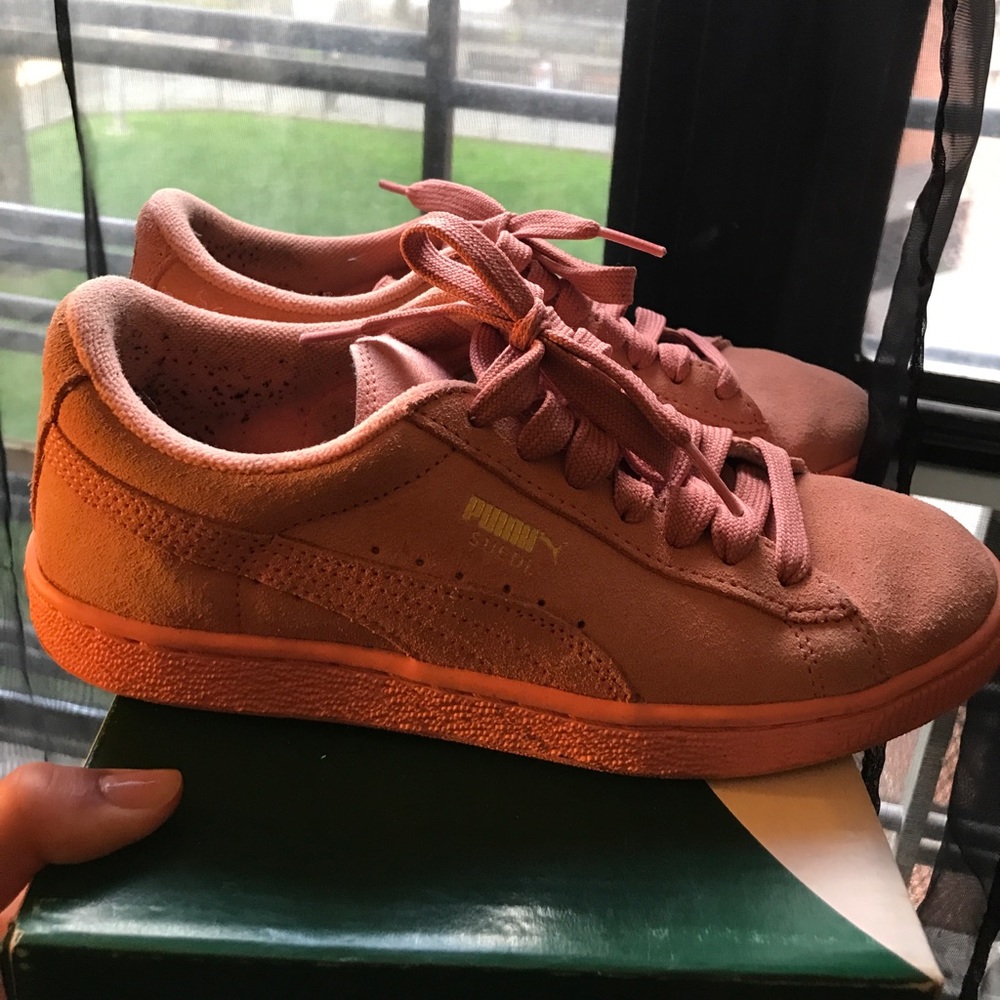 Puma suede in (desert flower)