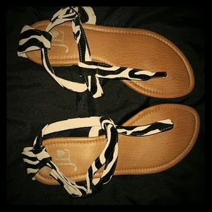ZEBRA J.Lo Sandals