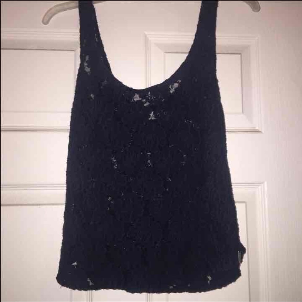 Abercrombie and Fitch lake tank