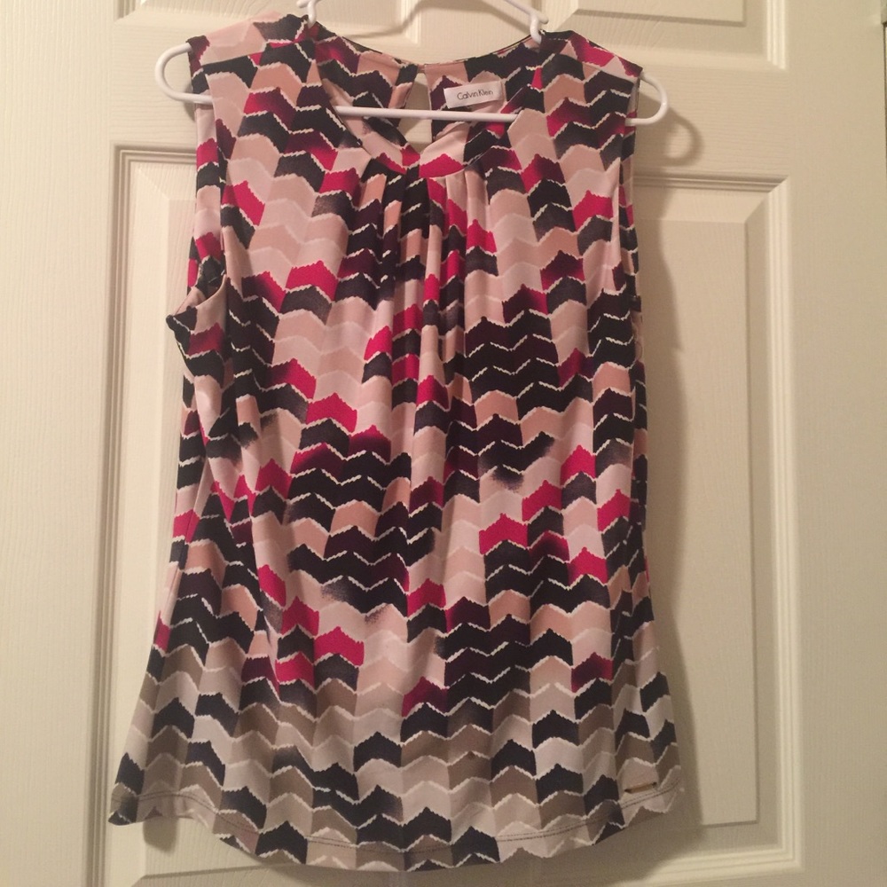 ! Dressy multicolored top !