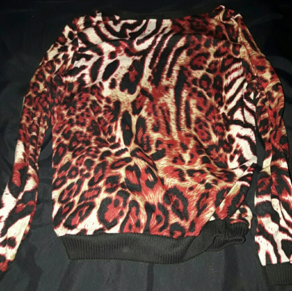 LOVE TOP - Picture 2 of 2